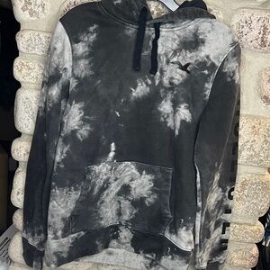 Hollister Tie-Dye Men's or Boys’ Pullover Hooded Sweatshirt Black Grey (small)